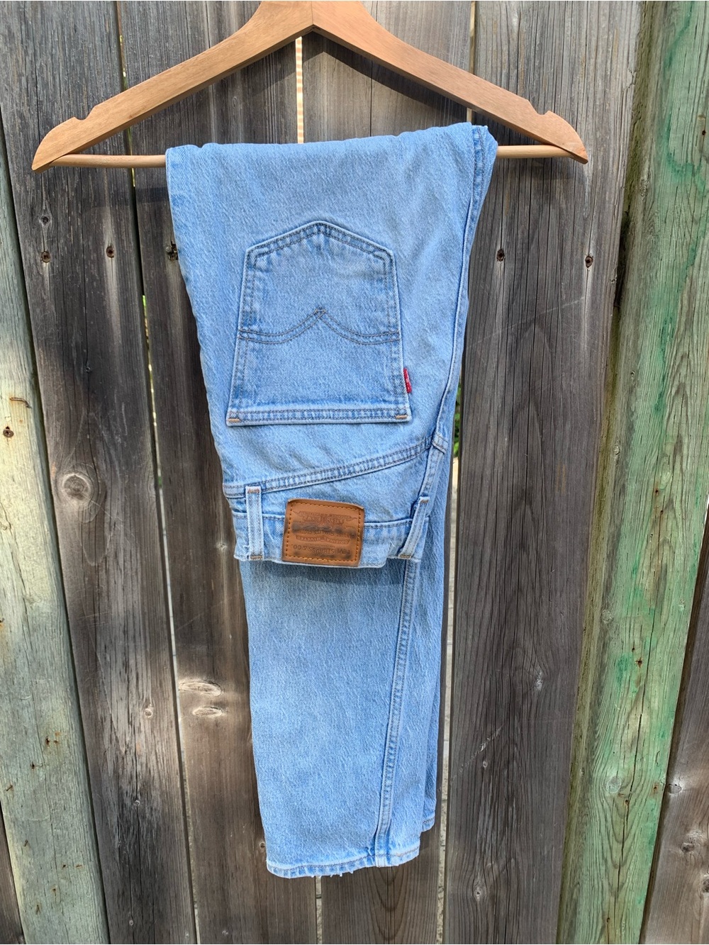 Levi's 70s High Straight Light Wash Jeans - W25 L29